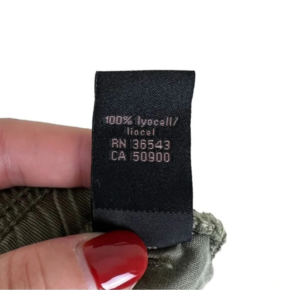 Calvin Klein Jeans • Green Lyocell Sailboat Pants - Picture 6 of 9